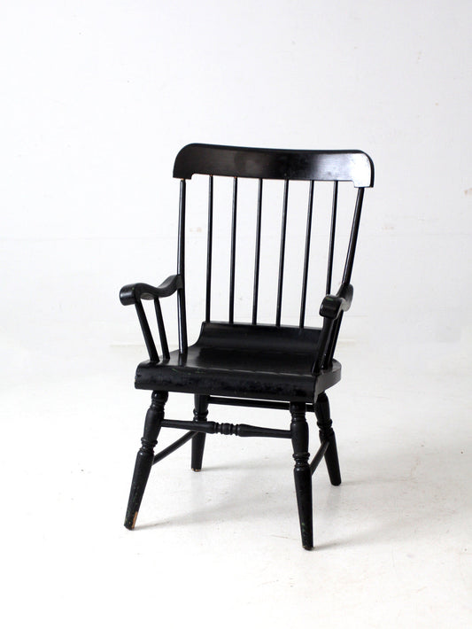 vintage black Windsor arm chair