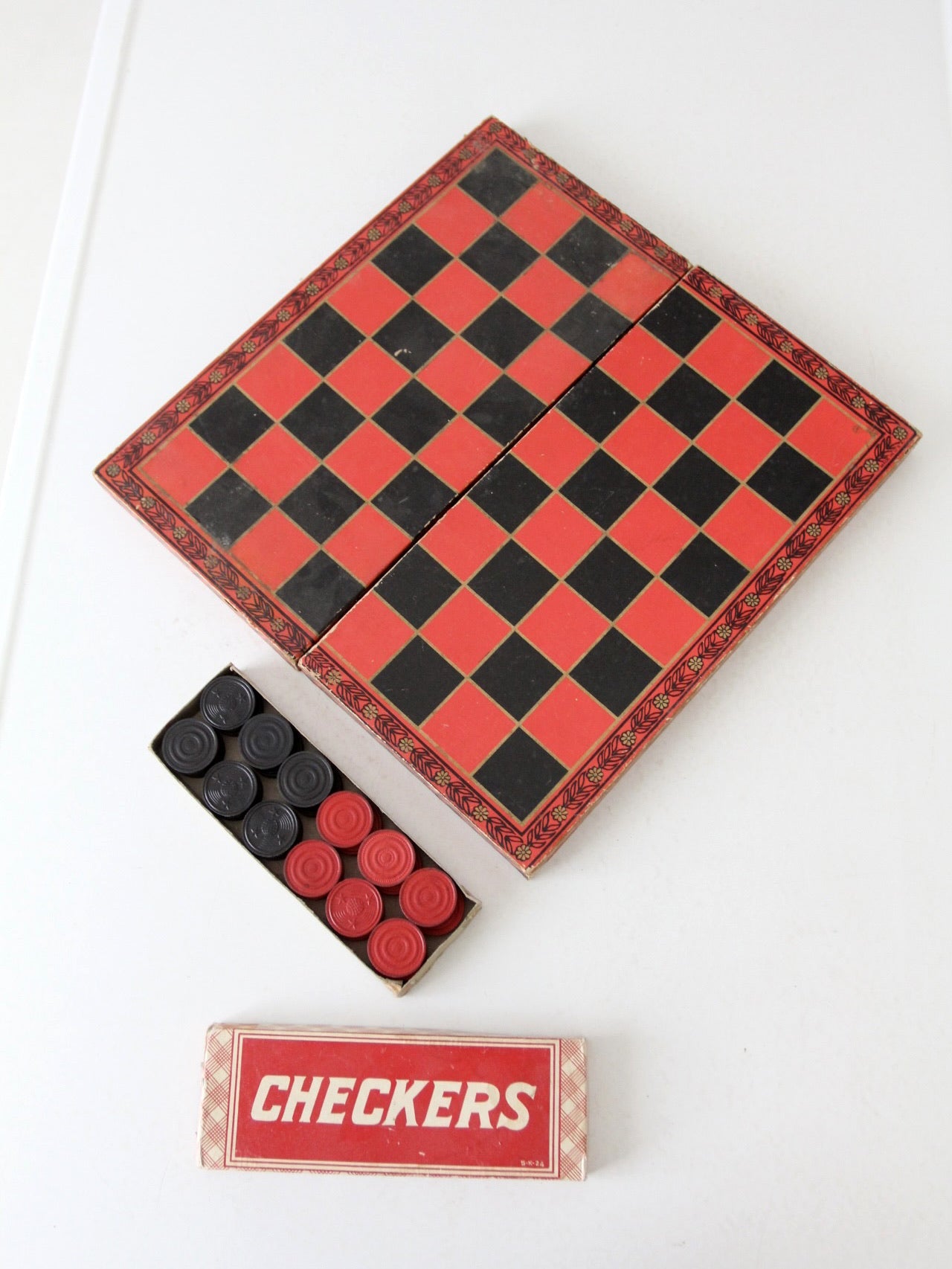 vintage Checkers / Backgammon game board set